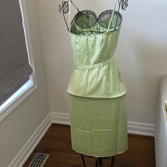 Abercrombie and fitch green silk dress. Brand new. - Picture 4 of 7